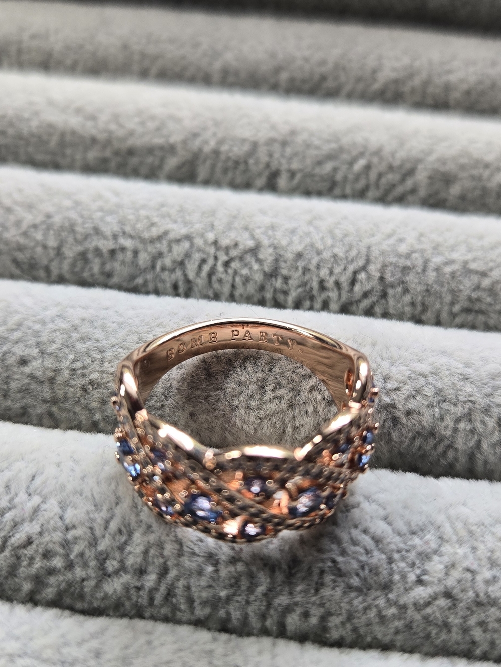 Size 7 Blue Topaz Gold Plated Bomb Party Ring - Picture 5 of 6
